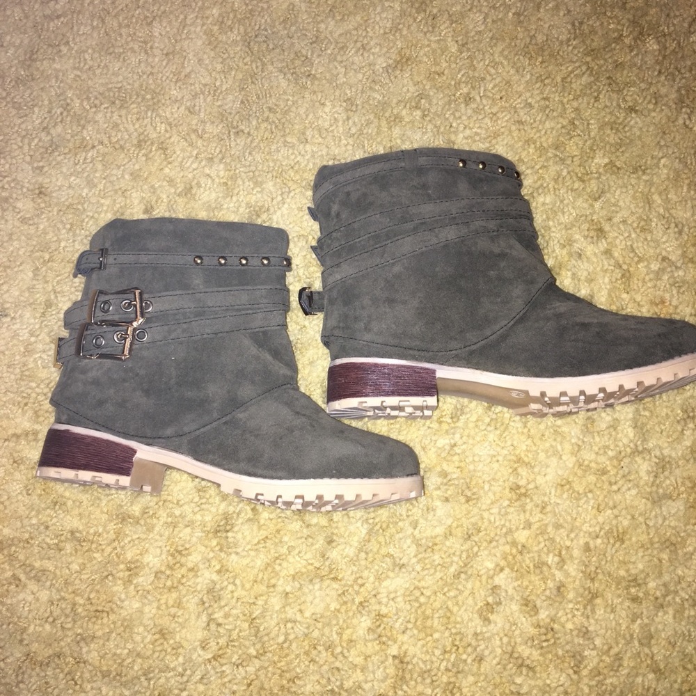 Ankle boots